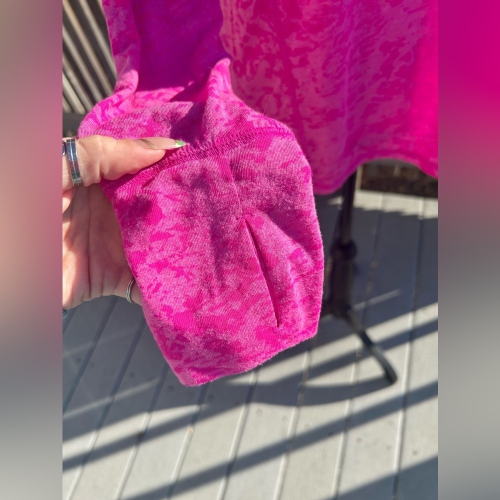 Tek Gear DryTek Fuscia Hot Pink Sheer Athletic Long Sleeve Shirt Women’s EUC!​​ - Picture 3 of 5
